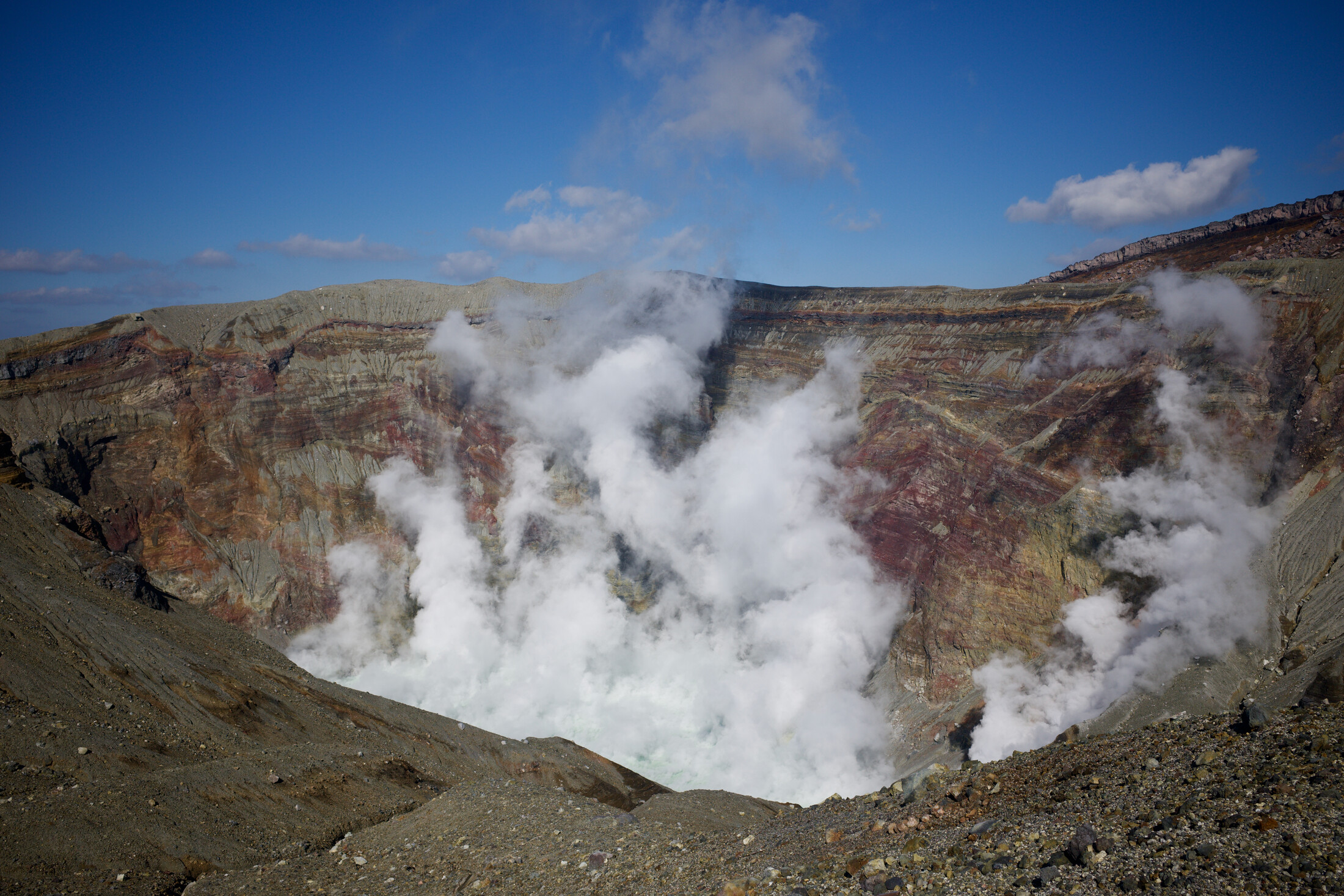 looking into the active volcano of Mt Aso